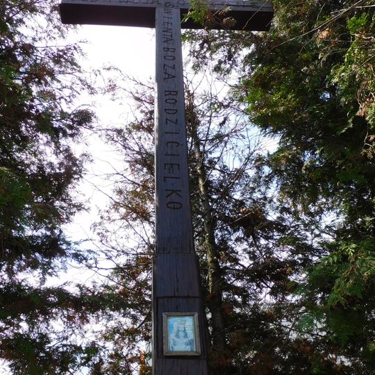 Wayside cross at Jutrzenki and Popularna streets in Warsaw