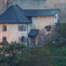 Ehemaliger Wehrturm an der Ostseite der spätmittelalterlichen Burgmauer