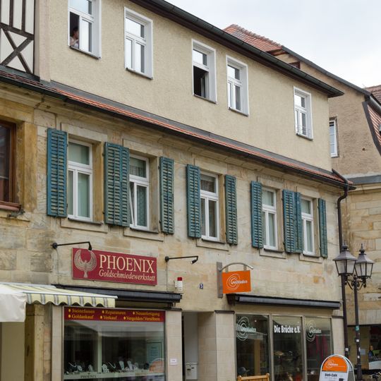 Wohn- und Geschäftshaus