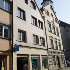 Wohn- und Geschäftshaus