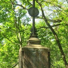 Kříž u silnice jižně od Vrbky