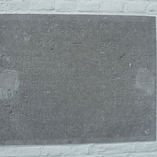 Monument in het voormalige gemeentehuis