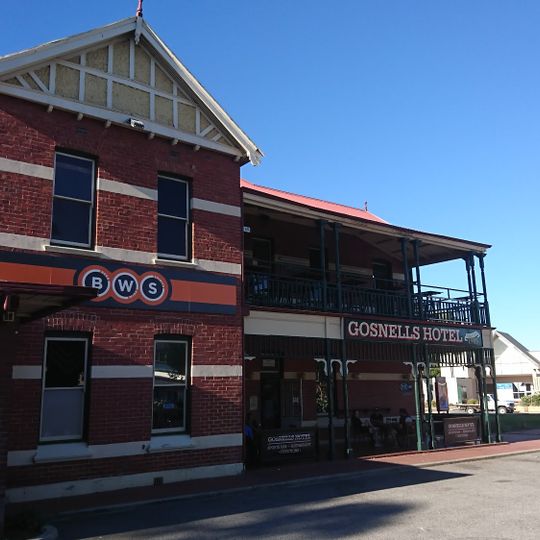 Gosnells Hotel