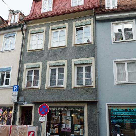 Wohn- und Geschäftshaus