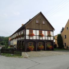 Uferweg 2