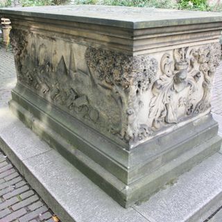 Tomb of John Tradescant and his family