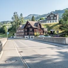 Dorf-Brücke