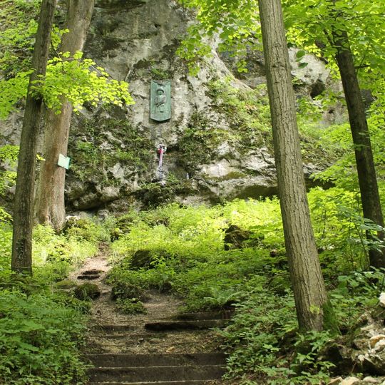 Pamětní deska Jana Čapka ve Štramberku v Národním sadu