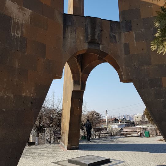 Monument to the victims of Avan district of World War II