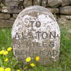 Milestone, Nentsberry, 100m W of former chapel