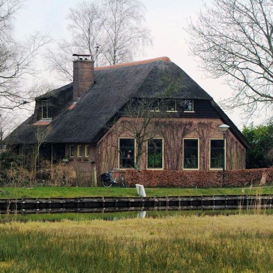Dwarsgracht 5,  8355CR  Giethoorn