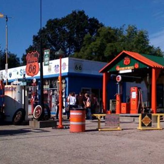 Shea's Gas Station Museum