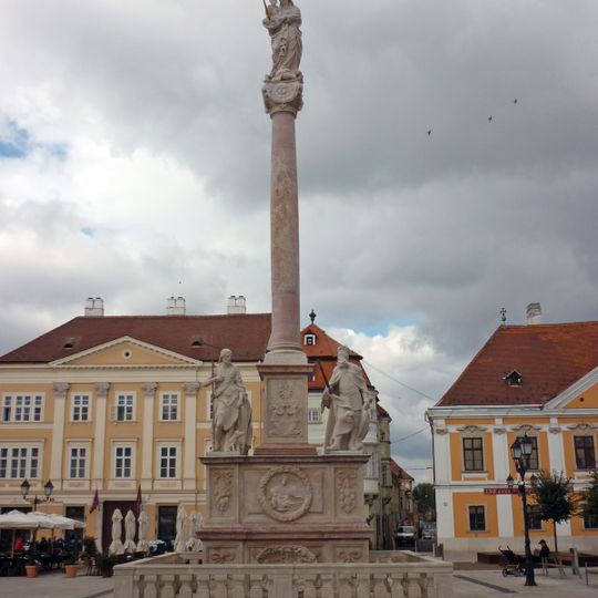 Maria column, Győr