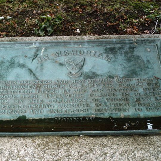 385th Bomb Group USAAF Memorial plaque, Great Ashfield