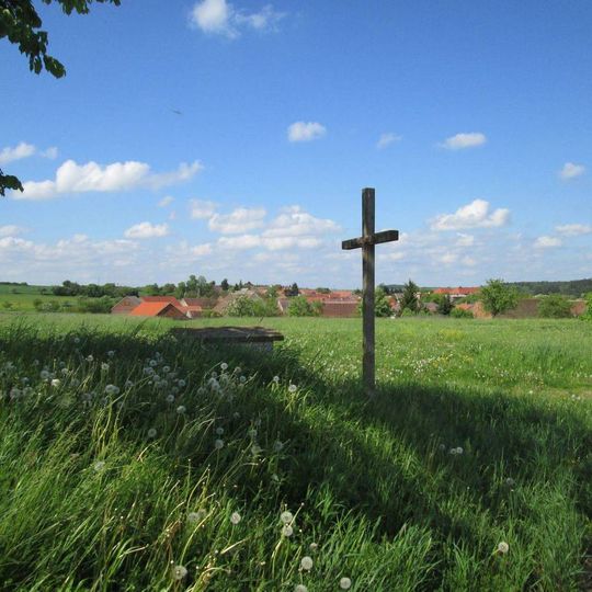 Kříž nad Mlečicemi