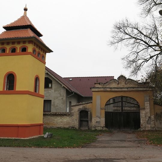 Brána usedlosti čp. 15