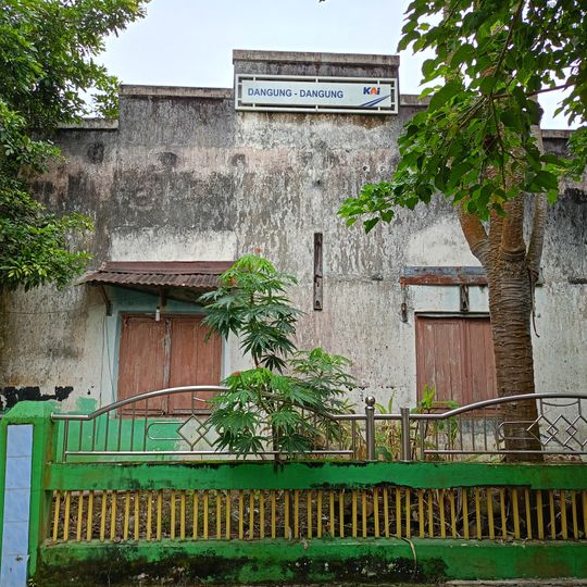 Stasiun Kereta Api Dangung-Dangung
