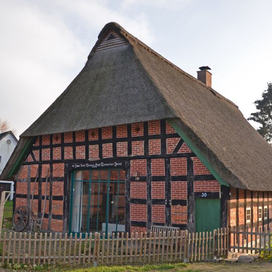 Wohn- und Wirtschaftsgebäude Heidestraße 39