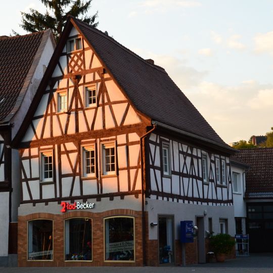 Half-timbered house at Lehrstrasse 3
