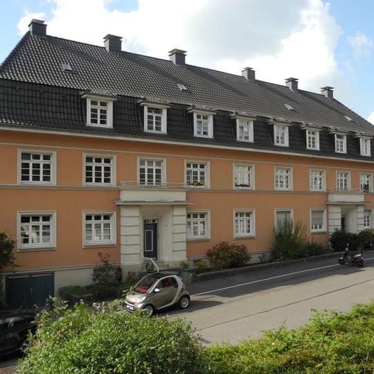 Hindenburgstraße 85