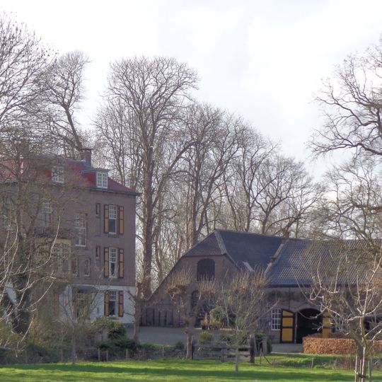 Huize Uytterwaerde: koetshuis