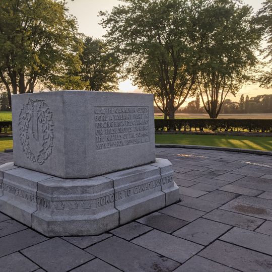 Monument commémoratif du Canada à Courcelette