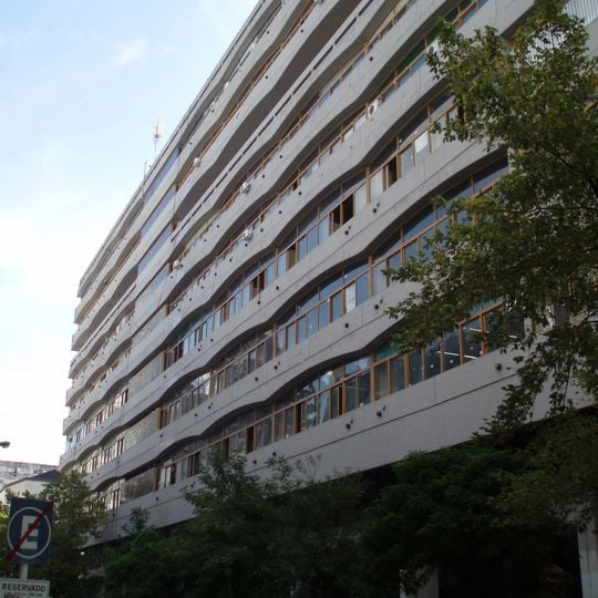 Tres Facultades Building