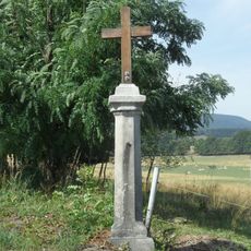 Kříž severně od Vápenné při cestě do Žulové