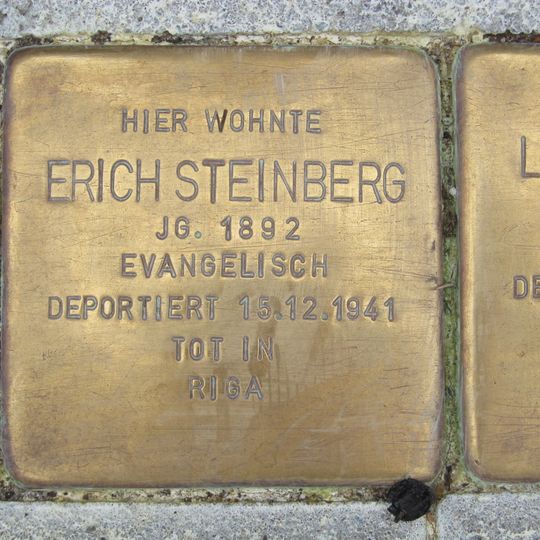 Stolperstein dedicated to Erich Steinberg