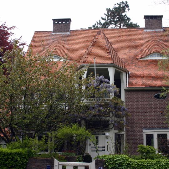 Vrijstaande villa in Engelse landhuisstijl