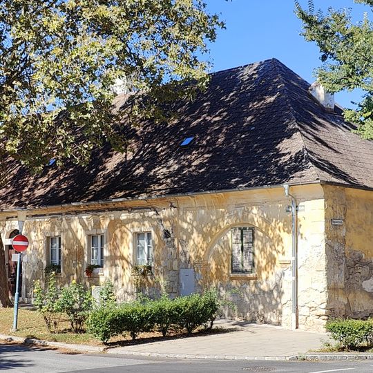 Wohn-/Vorstadthaus Franz Josefs-Platz 11