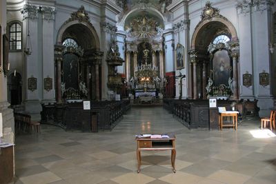 Interior 0