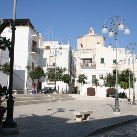 Urban squares in Polignano a Mare
