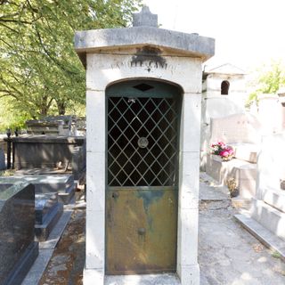Grave of Caniou