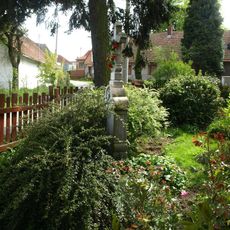 Kříž u č.p. 28 ve Skleném nad Oslavou