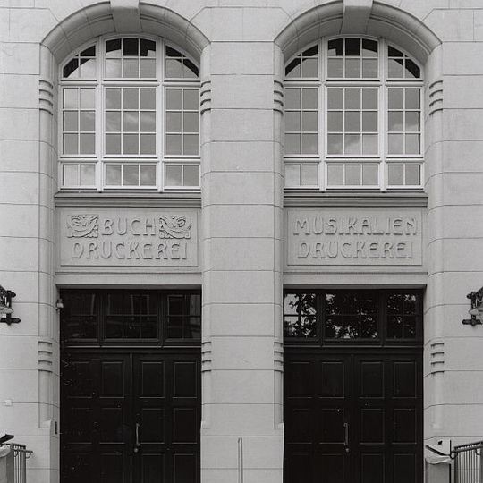 Erweiterungsbau der Druckerei E.W. Garbrecht Dresdner Straße 11; 13
