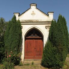 Kaple svaté Anny v Šumvaldu u hlavní silnice