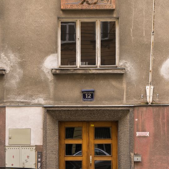 Wohnhausanlage Salzergasse 12