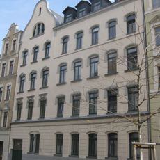 Mietshaus in geschlossener Bebauung Tschaikowskistraße 64