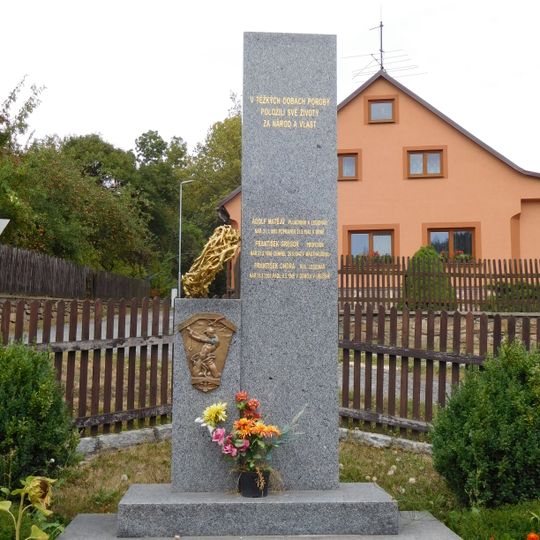 World War II memorial in Ubušín