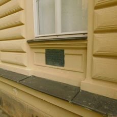 Pamětní deska zabrání školy vojskem za 2. světové války v Havlíčkově Brodě