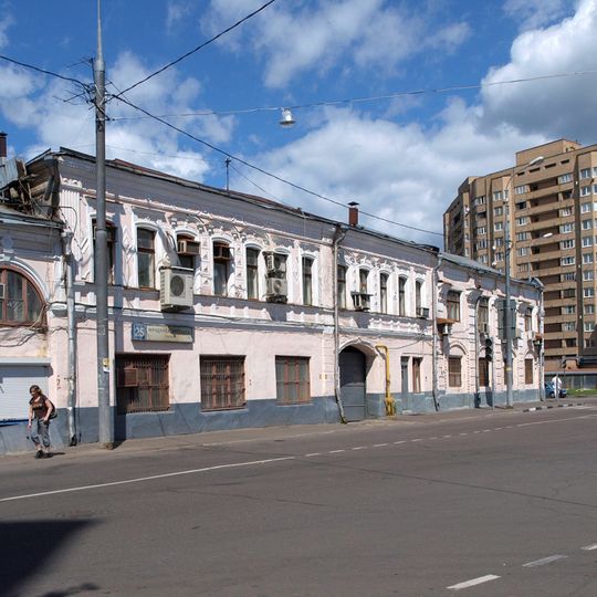 Улица Фридриха Энгельса 25 c7, Жилой дом Н.С. Хренова с лавками