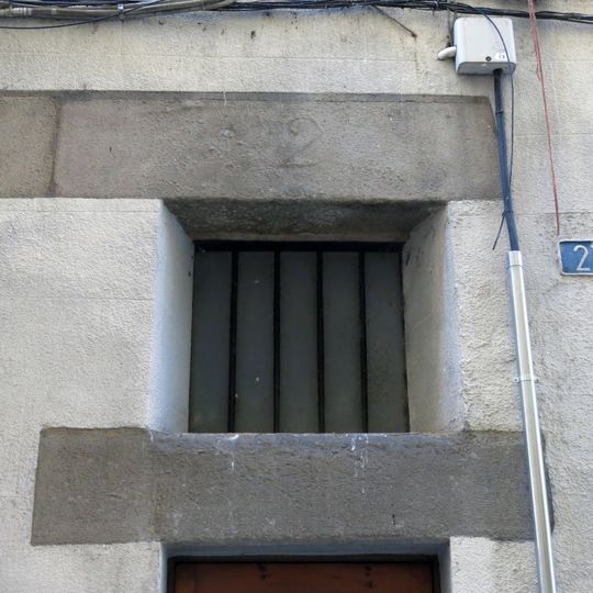 Llinda al carrer Perdut, 2