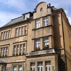 Nájomný dom so záhradou, dom bytový