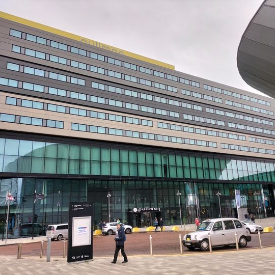 Pullman Liverpool