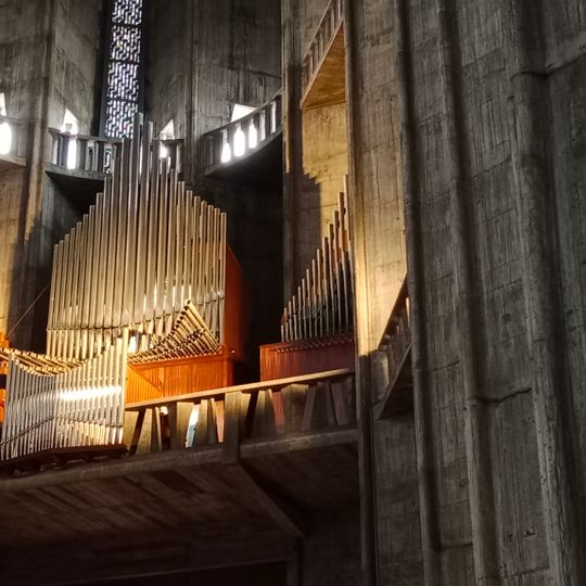 Orgue de tribune de l'église Notre-Dame de Royan
