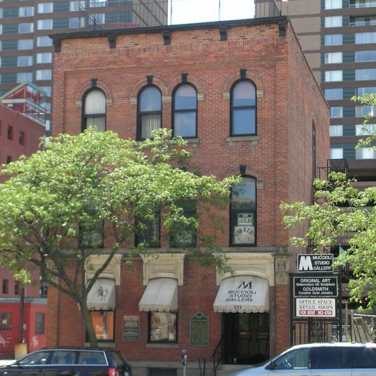 Casa Alexander Chapoton