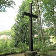 Karlův kříž nad Novými lázněmi v Mariánských Lázních