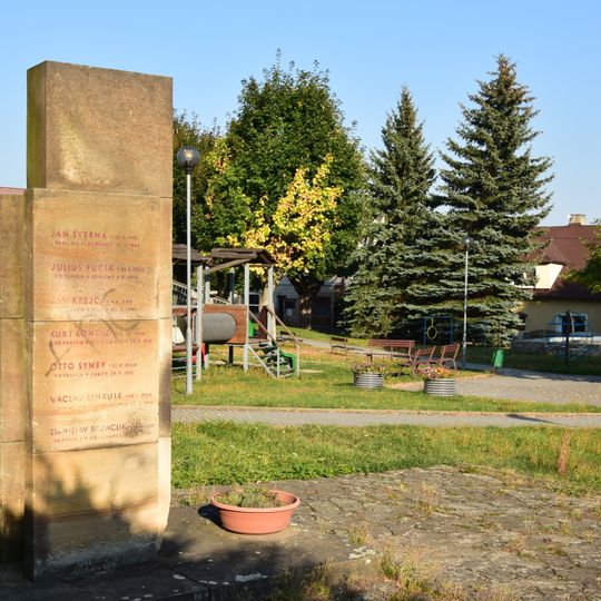 Pomník padlým z 2. světové války v Místě