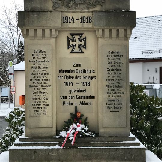 Kriegerdenkmal Plohner Hauptstraße 1